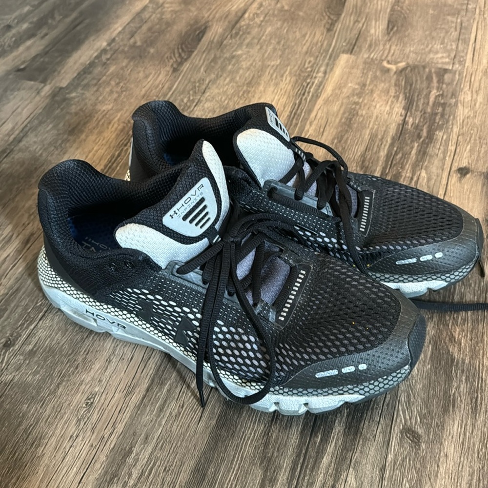Under Armour infinite running shoes sz11.5